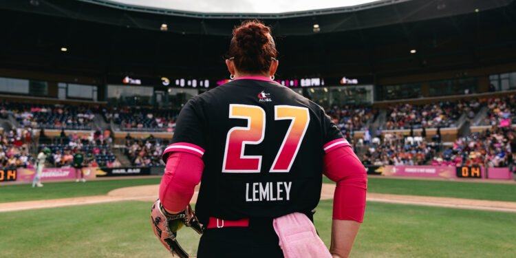 Blaze pitcher Emma Lemley
